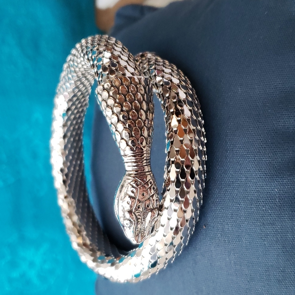 Gorgeous mesh snake bracelet - Picture 3 of 7